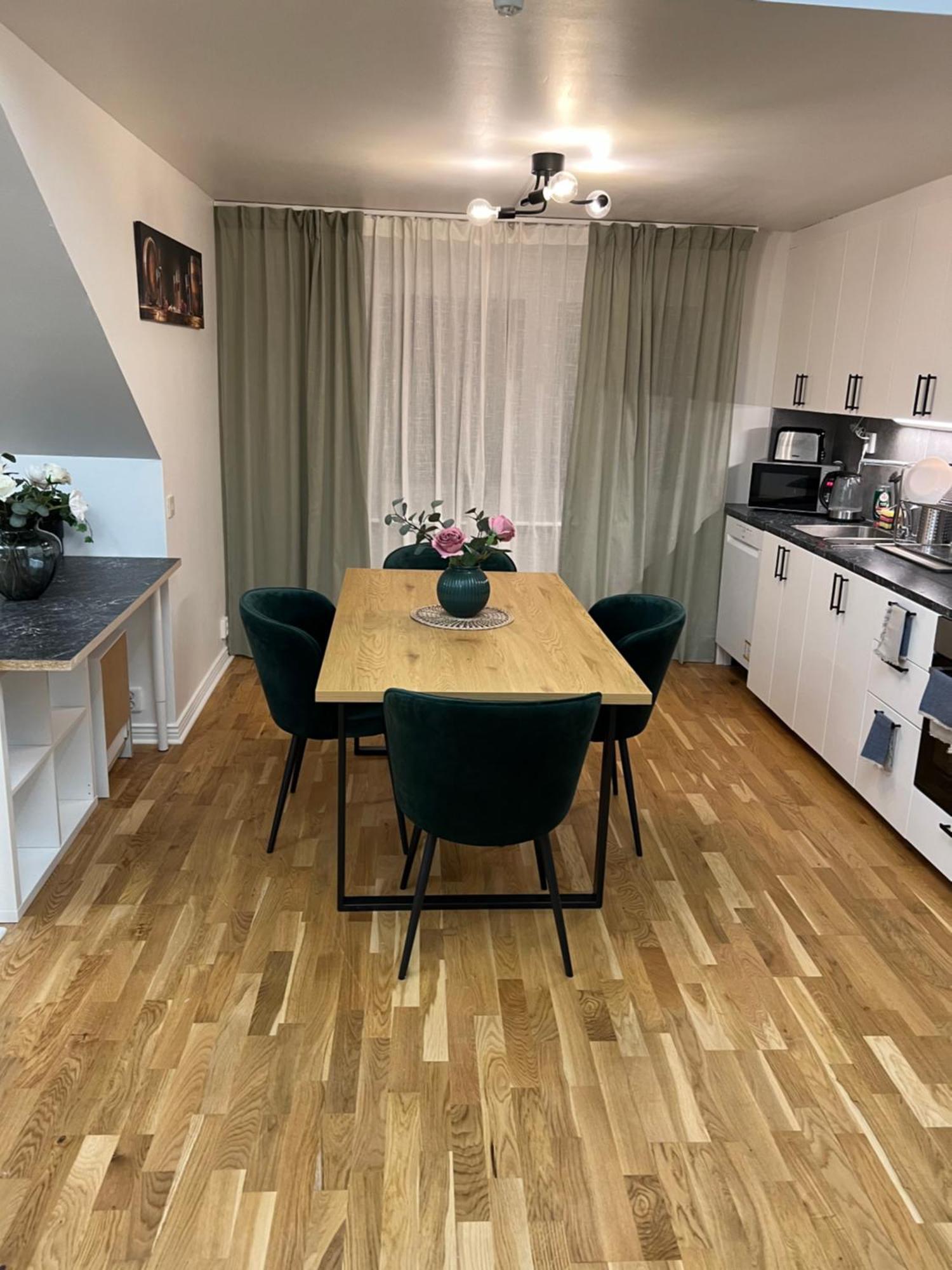 Noah Longstay Apartment Västerås Exteriör bild